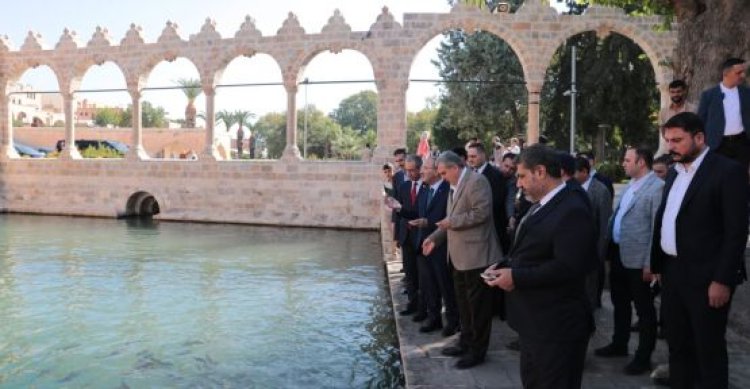 TBMM Başkanvekili Bekir Bozdağ İle Balıklıgöl Gezisi