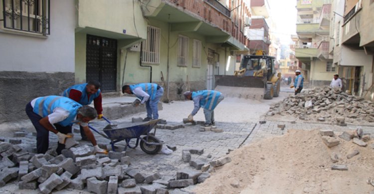 Haliliye’de derforme olmuş yollar yeniden onarılıyor