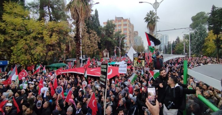 Şanlıurfa’dan Şanlı Direnişe Bin Selam yürüyüşü düzenlendi