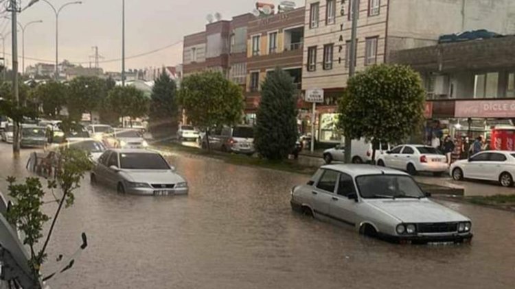 Şanlıurfa'da sağanak yağış etkili oldu