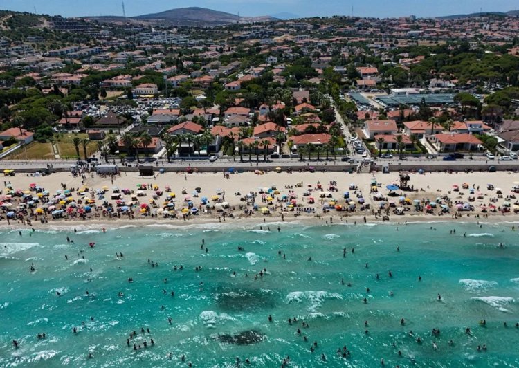 Çeşme’de bayram yoğunluğu: Oteller yüzde 100 doldu