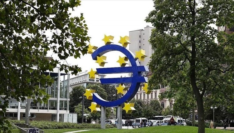 Euro Bölgesi’nde sanayi üretimi düştü