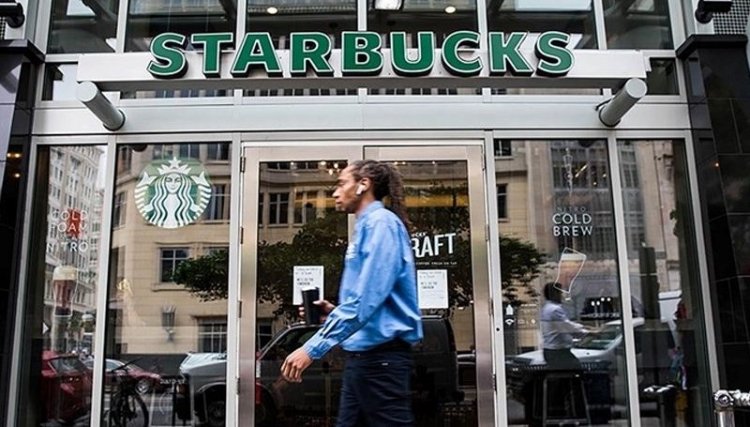 Starbucks’ın satışları üç çeyrektir düşüyor