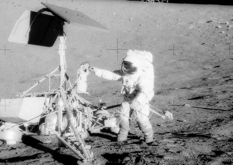 Çin’in Ay’a insanlı iniş görevi: 10 astronot eğitilecek